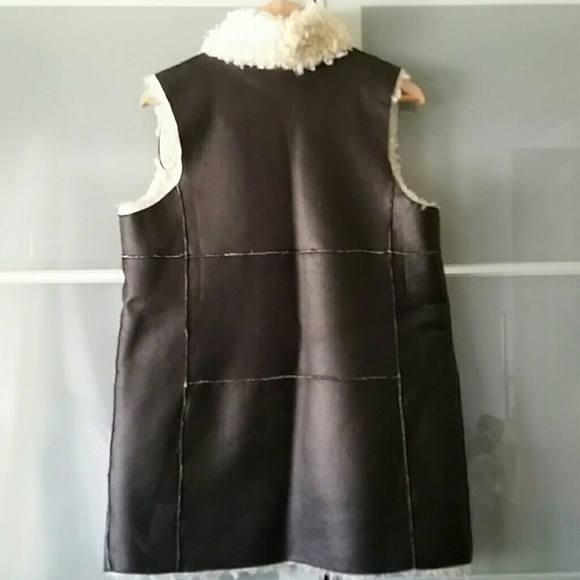 SOLD ☺ Faux Shearling Long Vest - Dark Brown - Picture 4 of 4