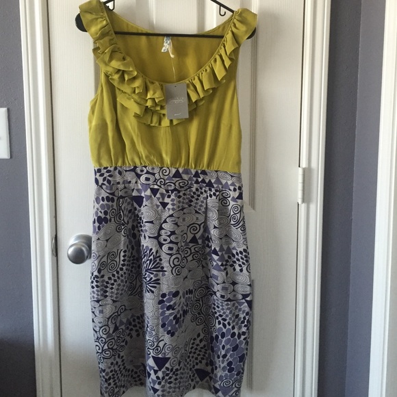 Anthropologie Dresses & Skirts - Anthropologie ruffle front dress
