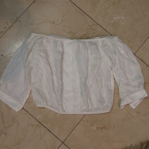 LF off the shoulder white crop
