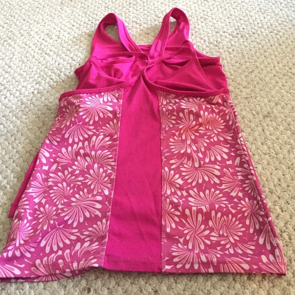 Exercise shirts - Picture 4 of 4