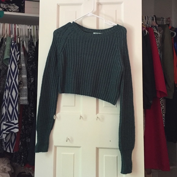 Crop sweater