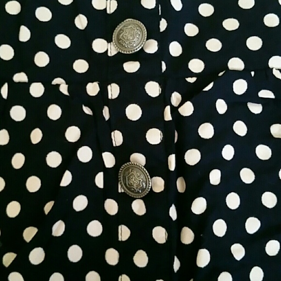 Polk a dot skirt with buttons - Picture 2 of 3