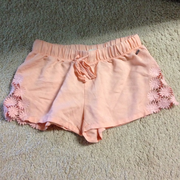 Super cute light pink shorts