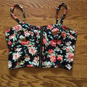 Nollie Crop Top