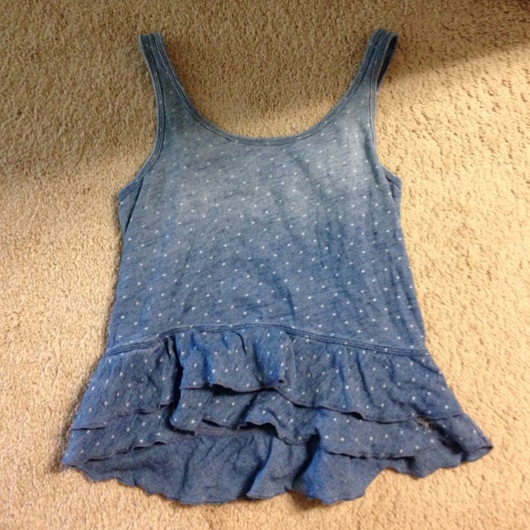 Super cute and fun top!