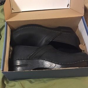 Narrow Pro oiled black dansko size 41