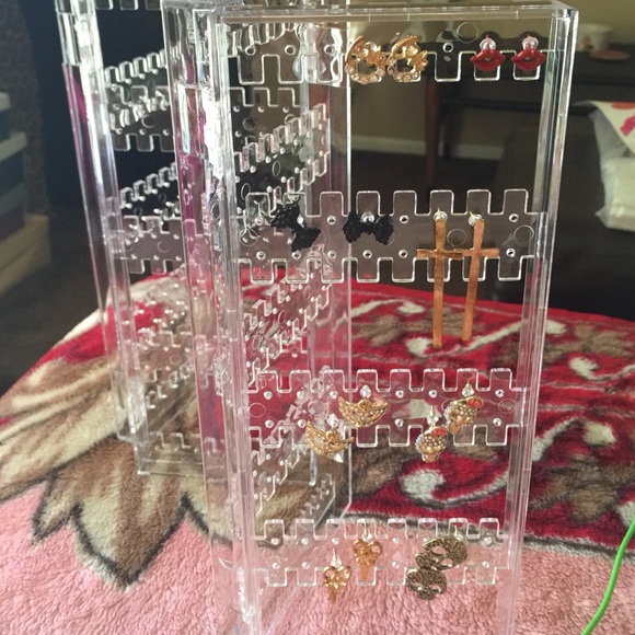 Earring holder