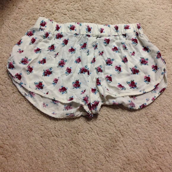 Super cute pair of shorts