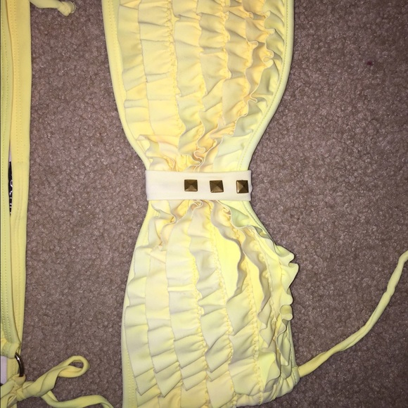 Yellow ruffled bathing suit w top and bottom - Picture 2 of 3