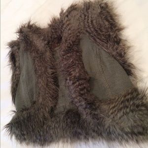 Gray vest with fur trim