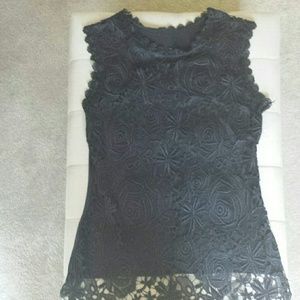 Sleeveless Black lace top shirt