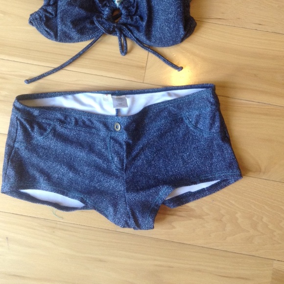 💐 Cute Blue Bikini 💐 - Picture 4 of 4