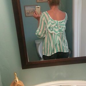 Cute bow back top