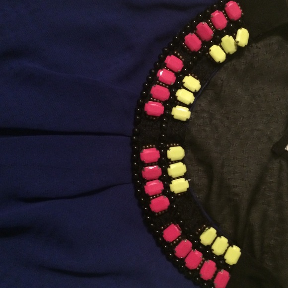 Black and blue shirt - Picture 4 of 4