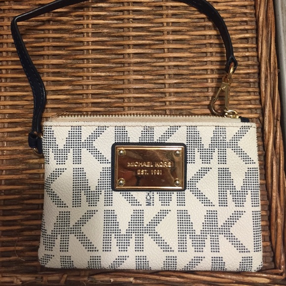 Michael Kors Wristlet
