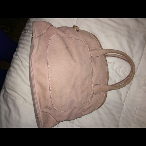 🆕Beacon Ava snake-embossed nubuck dome bag! - Picture 2 of 4