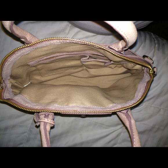 🆕Beacon Ava snake-embossed nubuck dome bag! - Picture 4 of 4