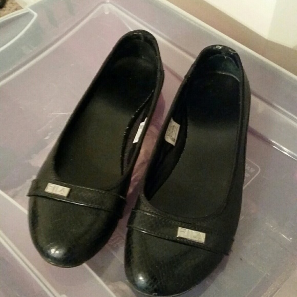 Fila Shoes - Black Fila flats