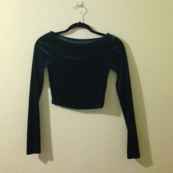 UO velvet long sleeve crop top