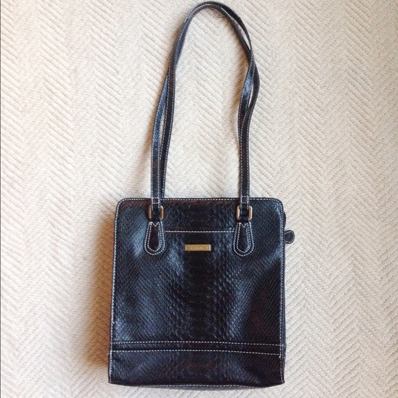 Liz Claiborne Handbags - *SOLD* Liz Claiborne Black Texture Purse