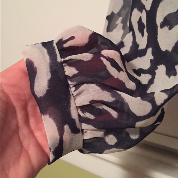 Sheer top - Picture 2 of 2