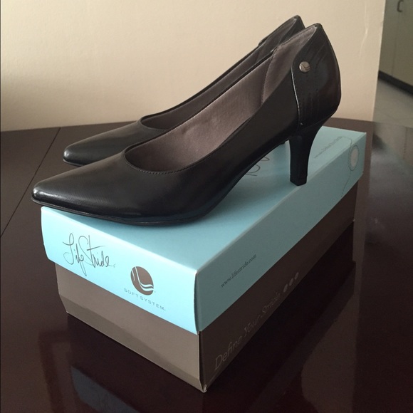 Life stride Heels - Picture 2 of 2