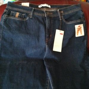 Never worn Levi jeans