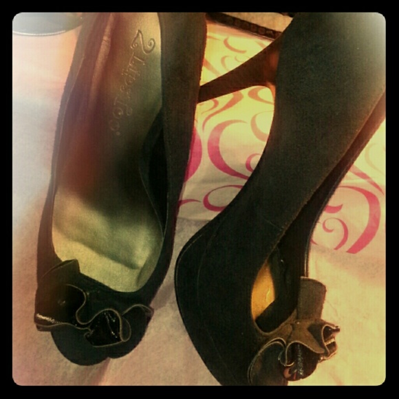 3 inch faux suede (2 Lips Too) 8.5