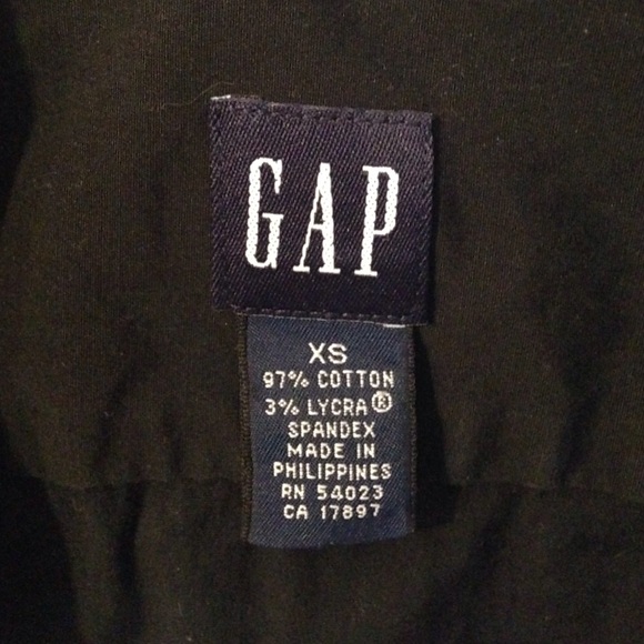Black button up by Gap - Picture 2 of 4