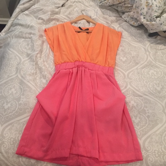 Item: pink and orange dress with pockets!