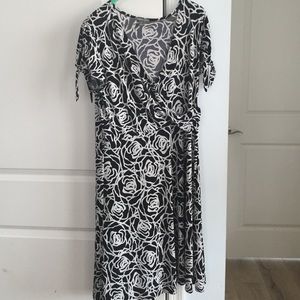 Apt 9 black and white dress BUNDLE RESERVED
