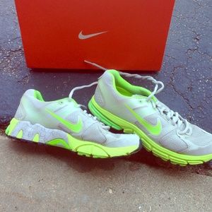 Nike Structure Running Shoes