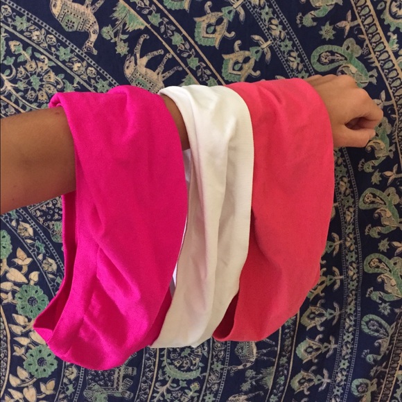 MULTIPLE COLORED BANDEAUS