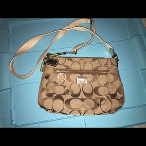 Authentic Coach poppy cross body (@nicabayna)