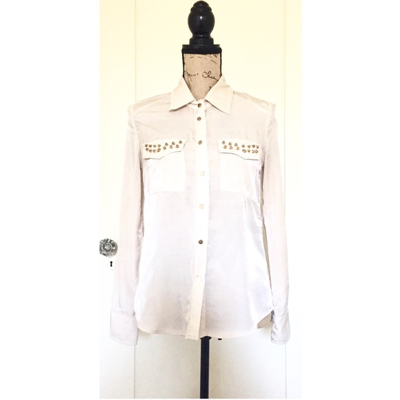 Long Sleeve Studded Collar Blouse