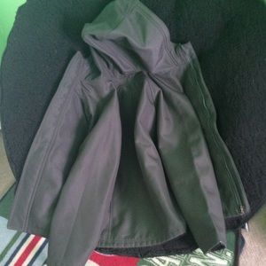 I'm selling a jacket for kids size 8-10