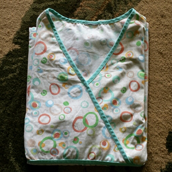 Scrub Top - Picture 3 of 3
