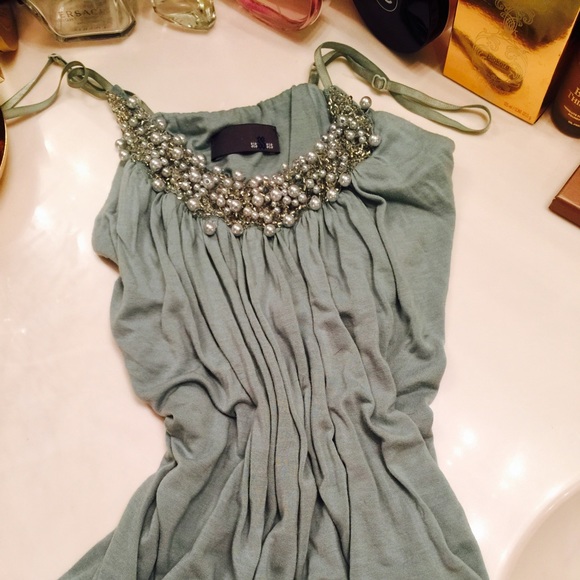 Very Elegant blouse with pearl detailed - Picture 1 of 4