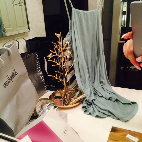 Very Elegant blouse with pearl detailed - Picture 3 of 4