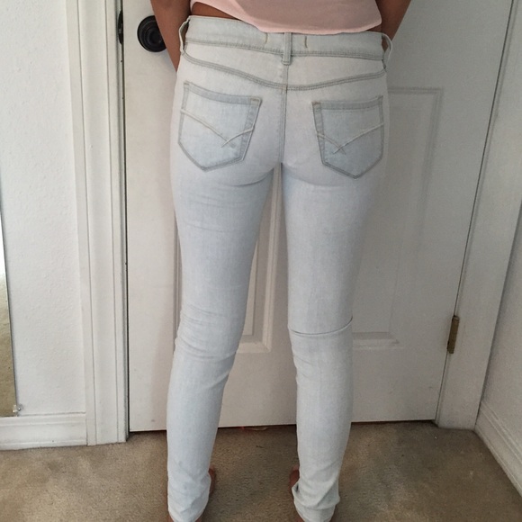Lightwash Bullhead Skinnies