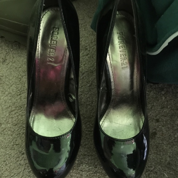 Forever 21 heels - Picture 1 of 3