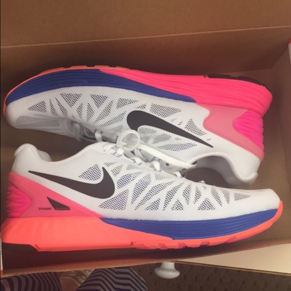 Nike lungarglide sneaker