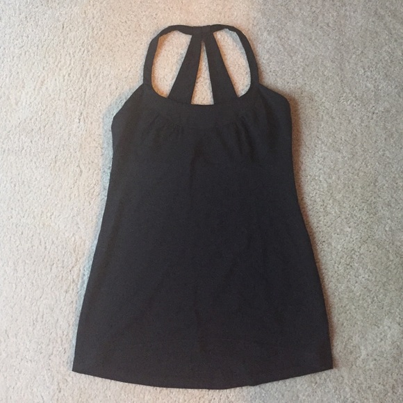 Black lululemon tank top