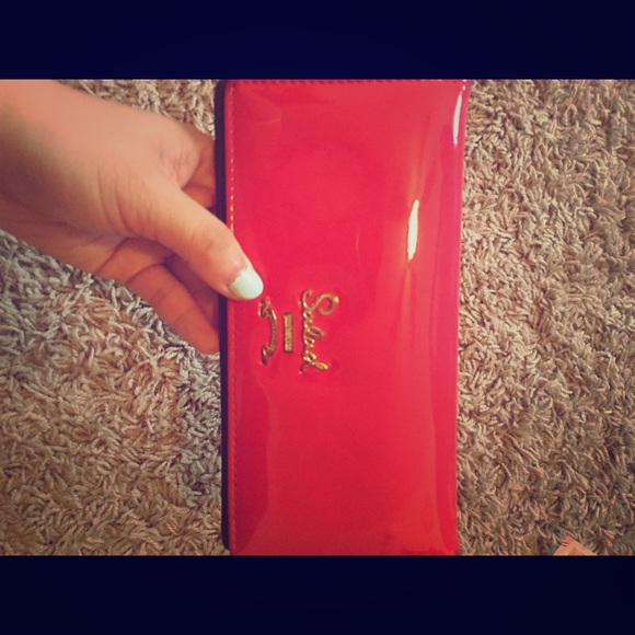 Salad Handbags - Salad long wallet! The pink one!