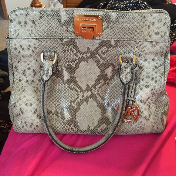 Michael Kors purse