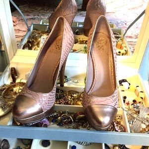 Vince Camuto Nude & Gold Pumps