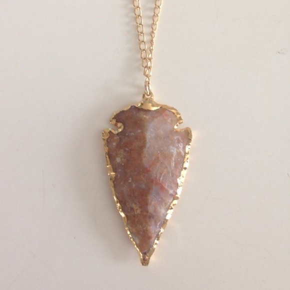 Heather Gardner Gold Arrowhead Necklace. NWOT