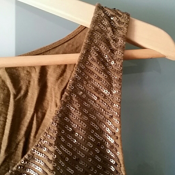 😊 Sequined Tank - Picture 2 of 3