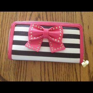 Betsey Johnson Bow Wallet