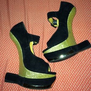Black and Glitter Gold Heels